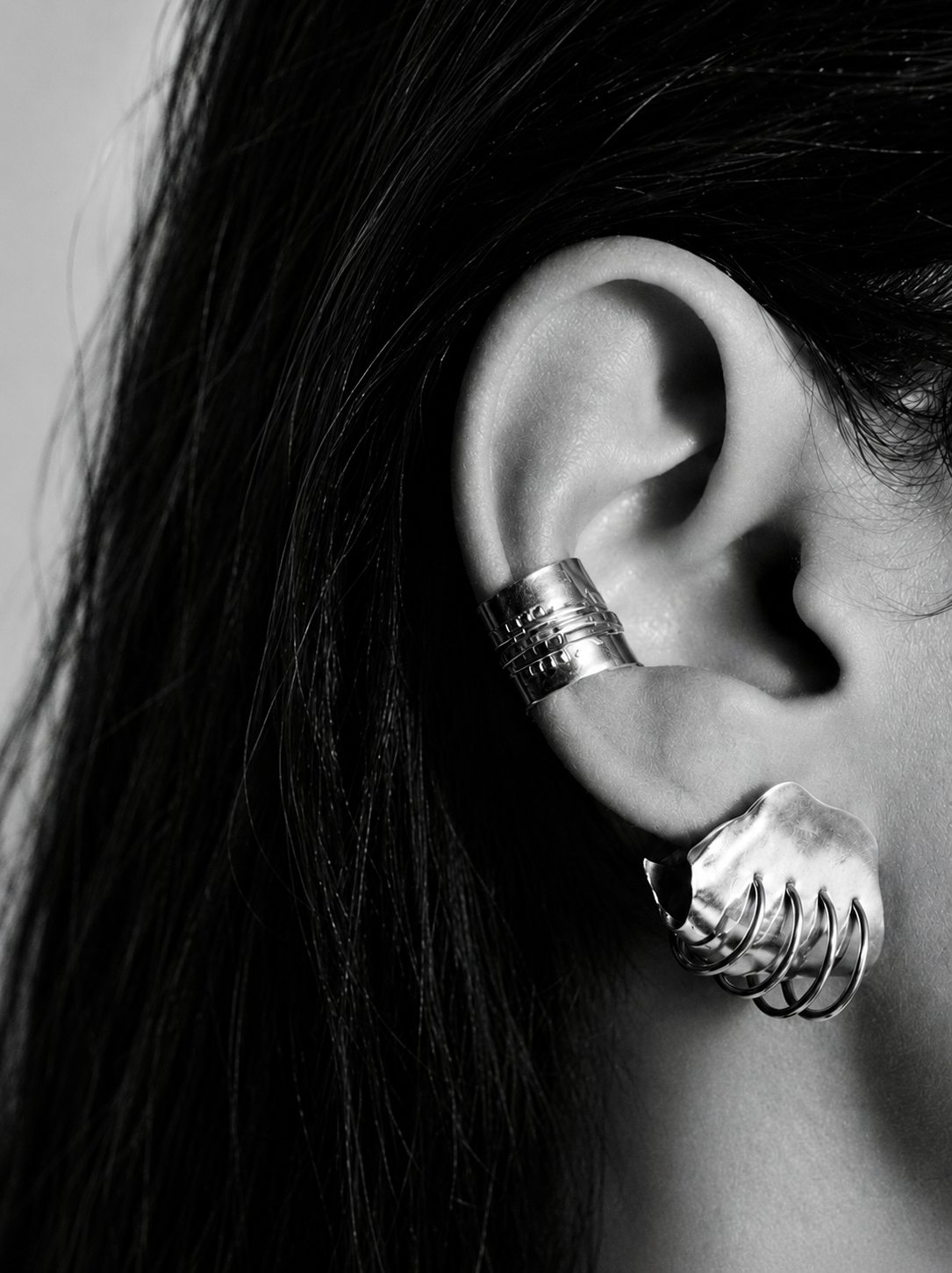 GRIP EARRINGS