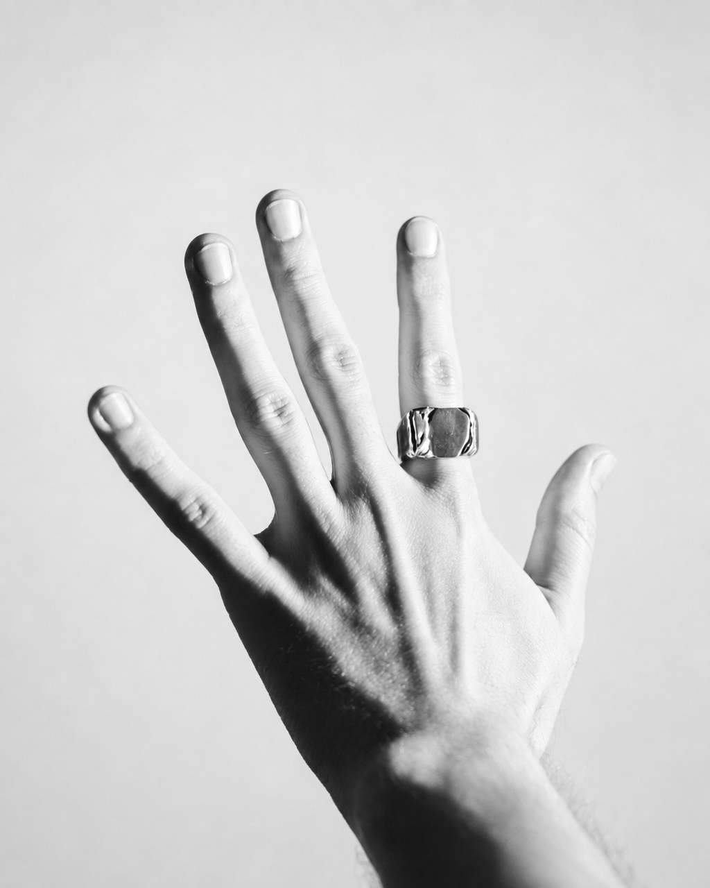 SOLIS RING