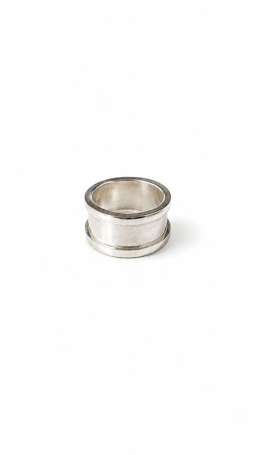 AXIS RING