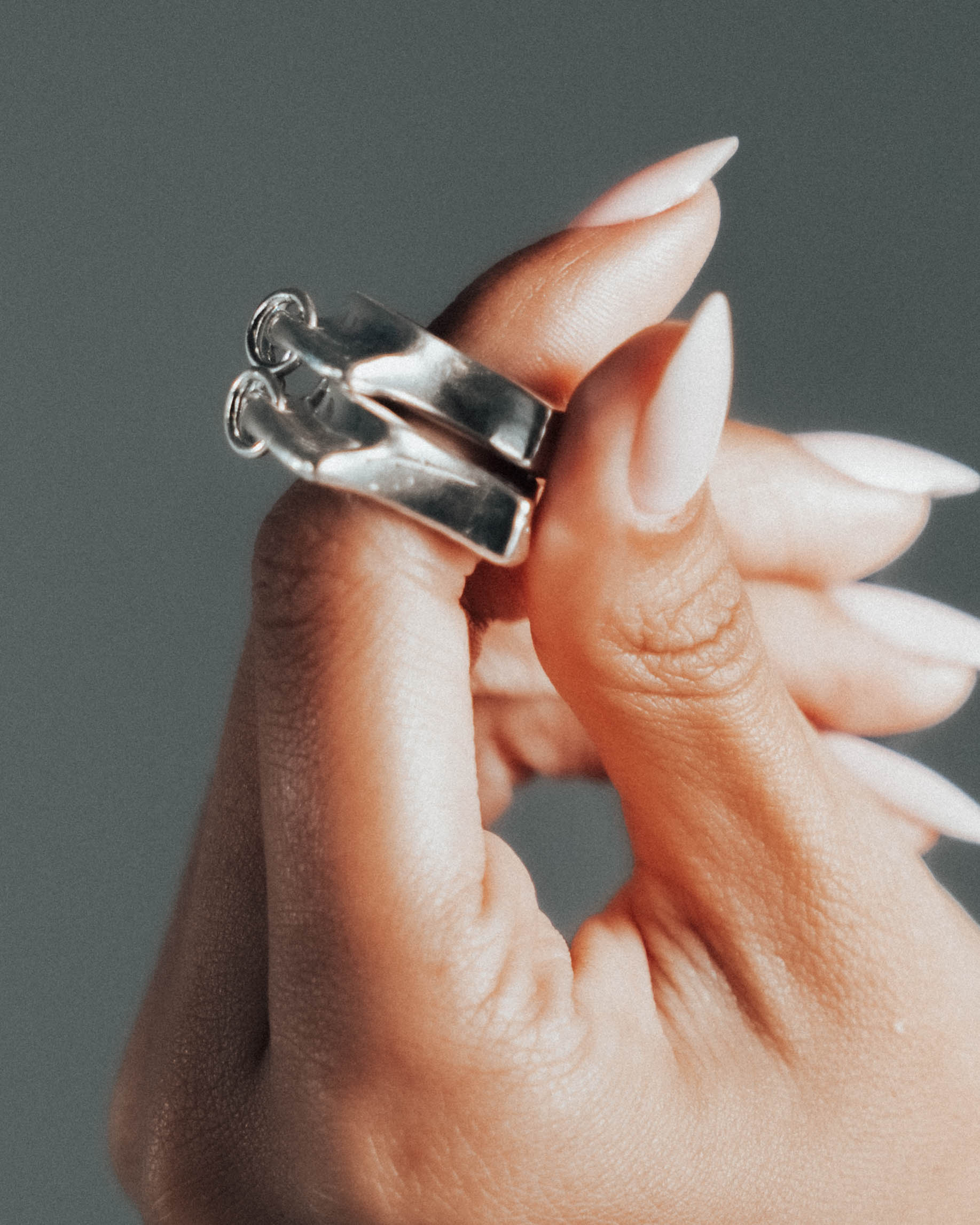 PIERCE LUNE RING
